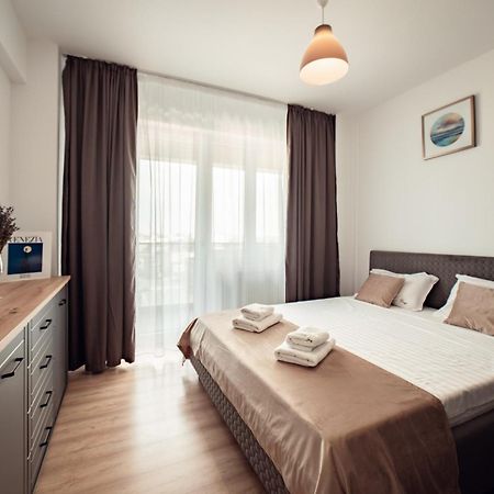 Cozycollection Apartments At Q Residence #5 Iasi Exterior foto